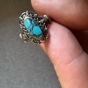 Vintage Dainty Turquoise Sterling Silver Women's Ring